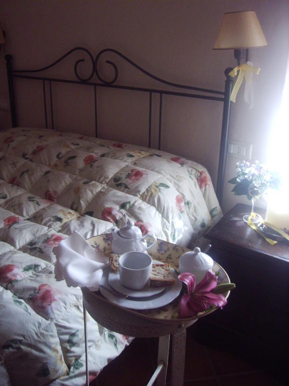 Gli Ulivi Bed & Breakfast Fosdinovo Oda fotoğraf