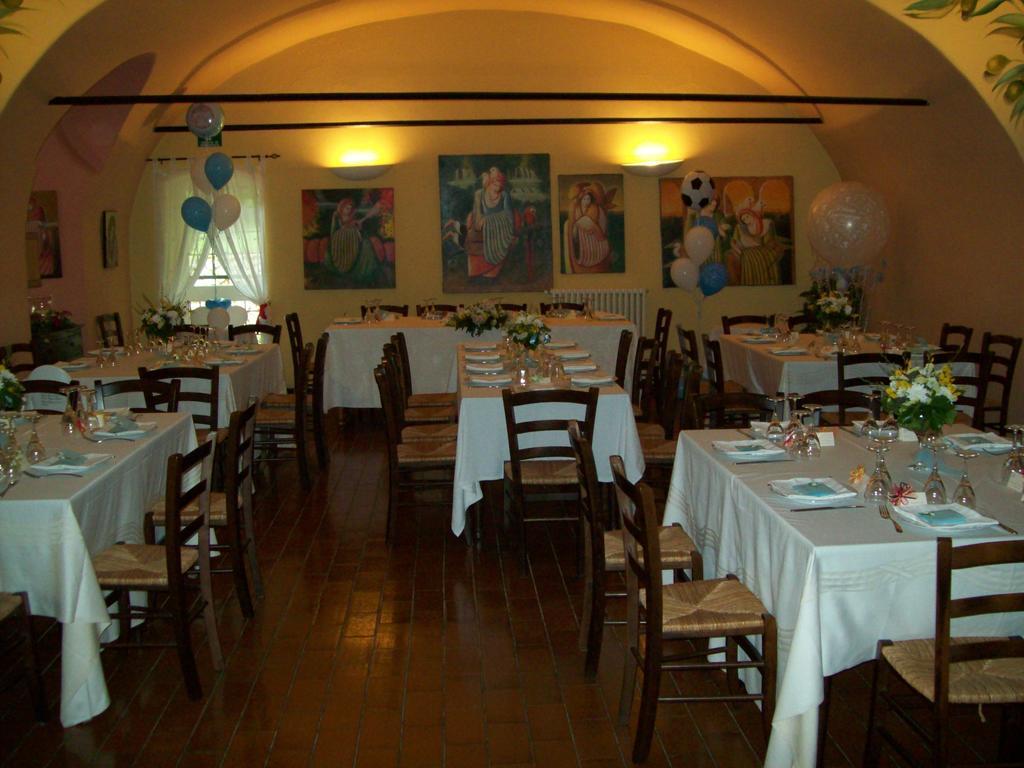 Gli Ulivi Bed & Breakfast Fosdinovo Dış mekan fotoğraf